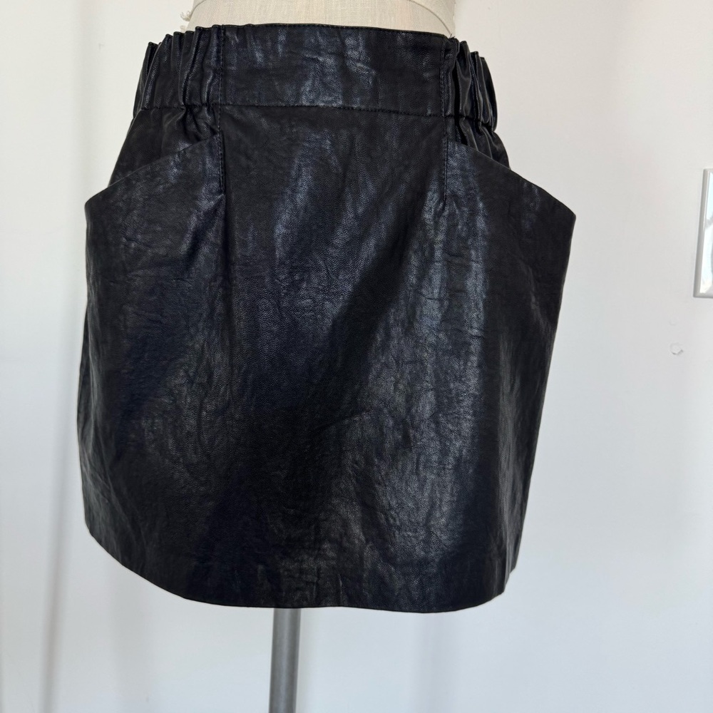 Zara Black Faux leather skirt size L